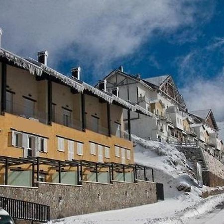 Vista Nevada Ski Lodge Sierra Nevada Ngoại thất bức ảnh
