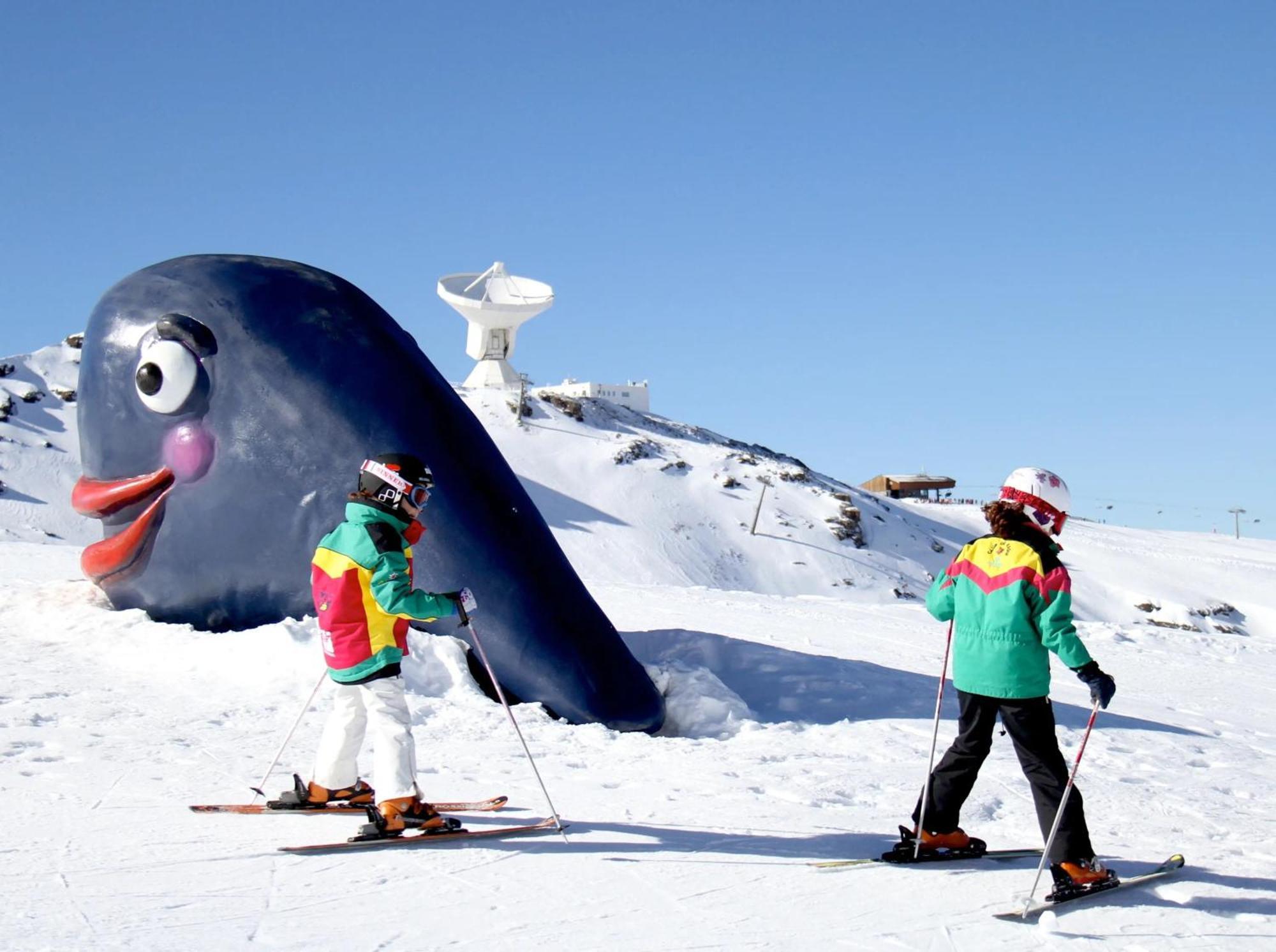 Vista Nevada Ski Lodge Sierra Nevada Ngoại thất bức ảnh