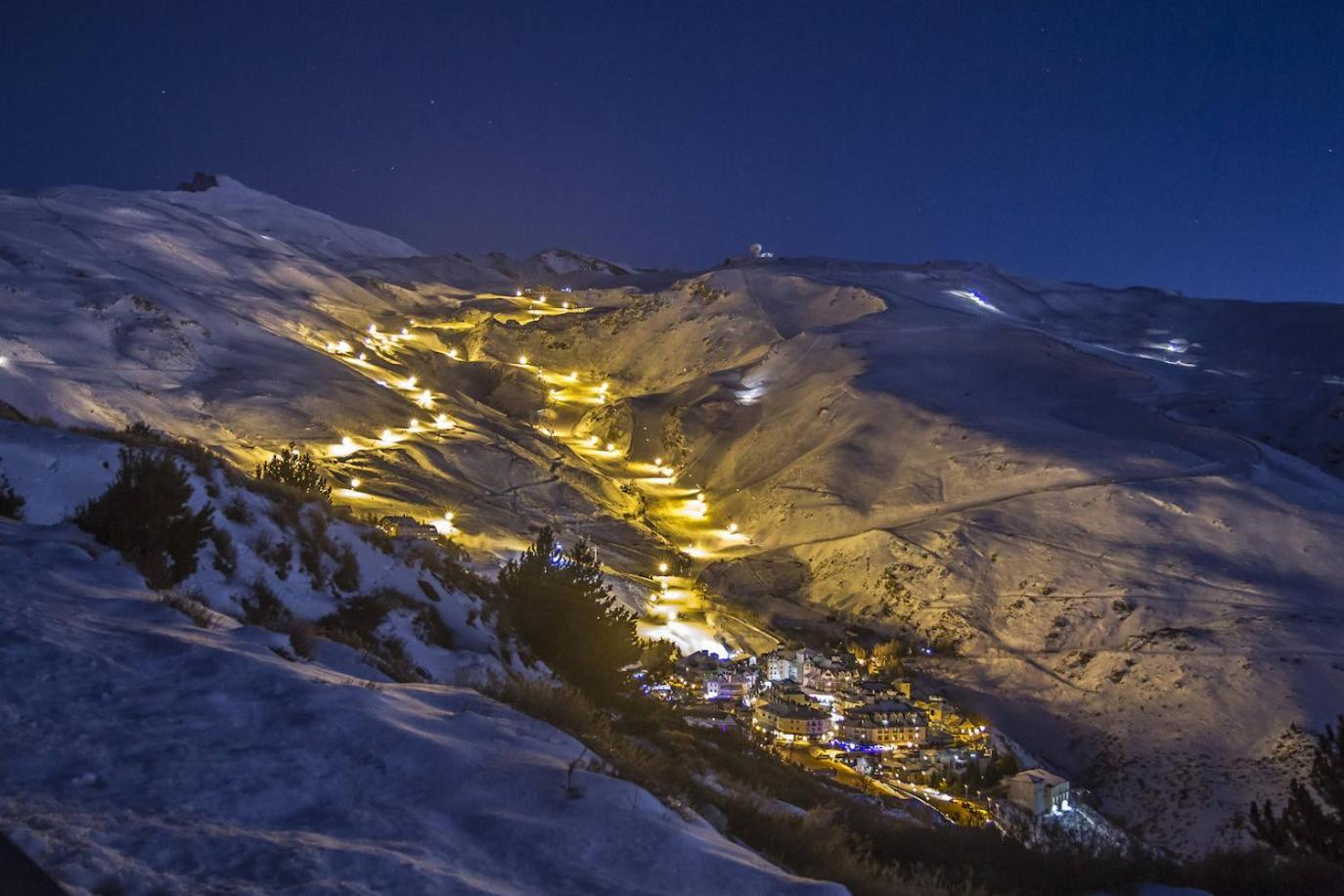 Vista Nevada Ski Lodge Sierra Nevada Ngoại thất bức ảnh